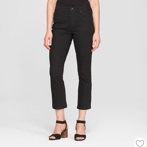 Universal Thread | NWOT Black Crop Hi Rise Jeans